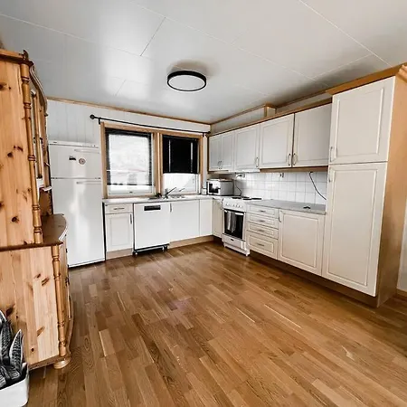 Cozy 1-bedroom In *